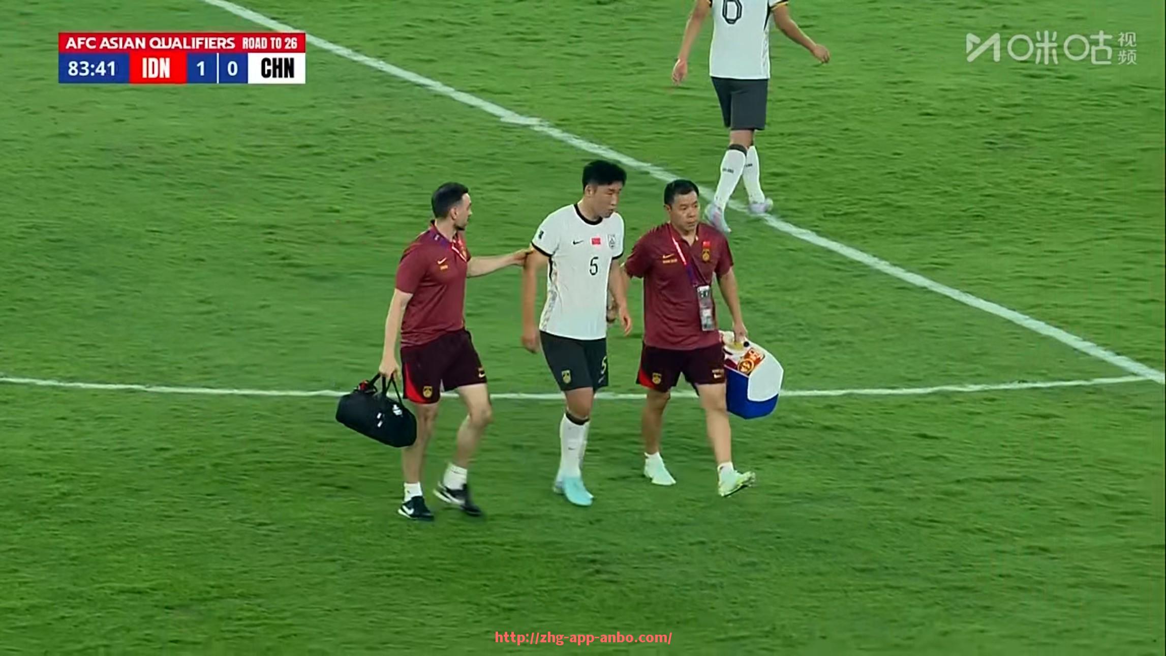 安博体育app下载-火箭队出场仪式2018年精彩回顾与球迷反响